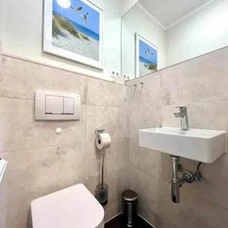 Moderne Mit 2 Schlafzimmern Und Balkon Lejlighed